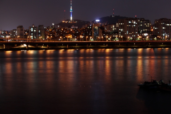 Han river by night